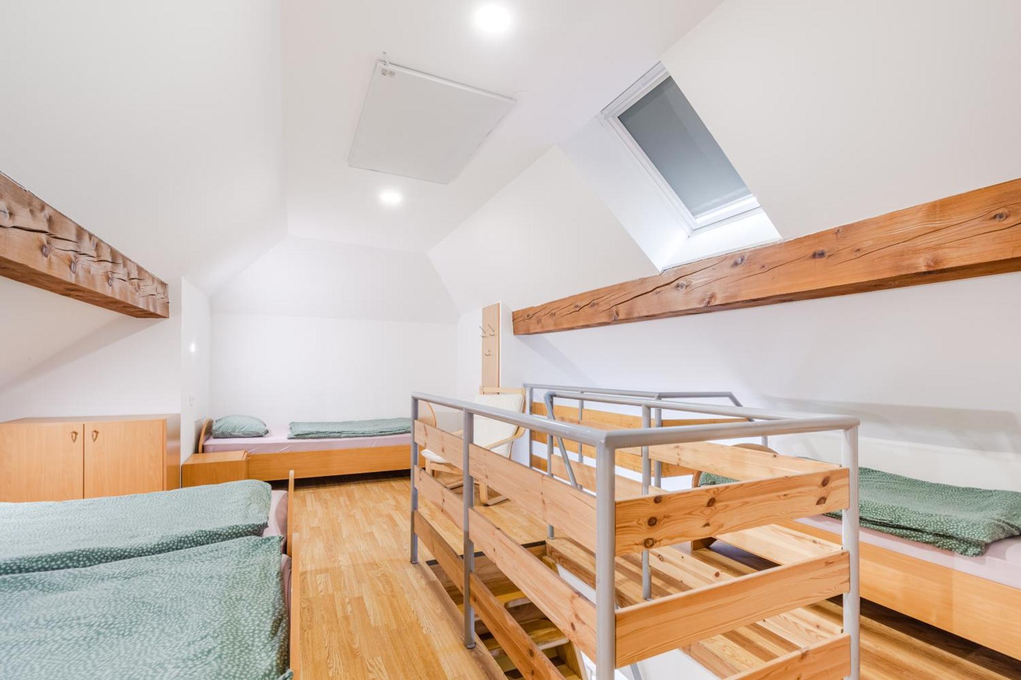 Apartments Skok With Rafting And Free Parking Bovec Pokoj fotografie